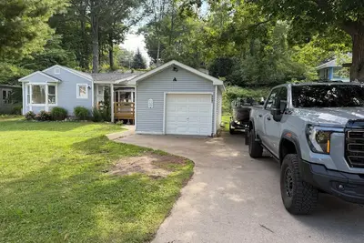 Image de Lakeshore Cabana 2-bedroom cottage with Ac in charming Ludington