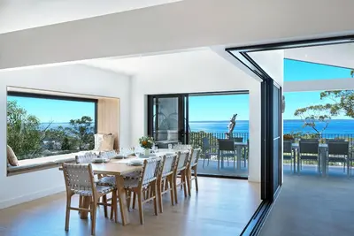 Image de Vue: Spectacular luxury, designer home with panoramic Jervis Bay ocean views