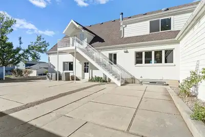 Image de Marvelous studio with pickleball court in welcoming Orem neighborhood