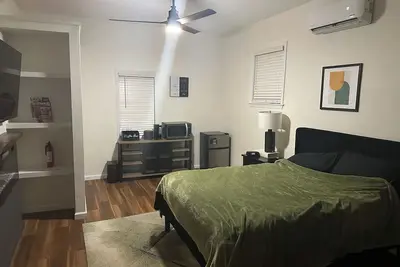 Image de Serene 1-bedroom house with Ac in charming Atlanta