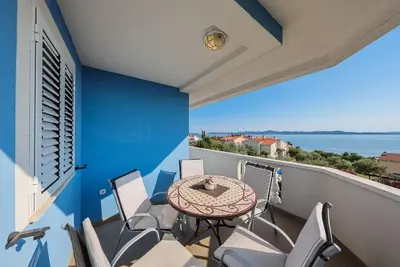 Image de Appartement de deux chambres avec une piscine Kozino, Zadar (A-25190-b)
