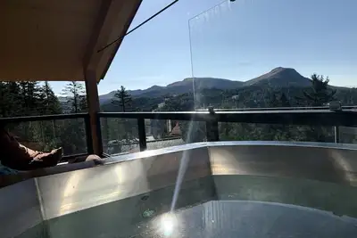 Image de Chalet Deluxeavec sauna et jacuzzi