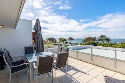 The Lookout, Top Notch
