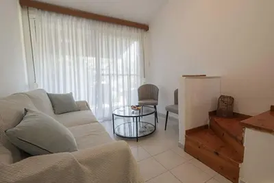 Image de GreenWood Maisonette by RentalsPro  - Fourka Beach