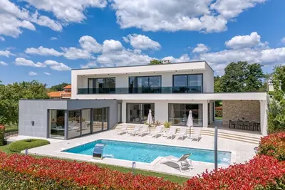 Image de Villa Blanka in Central Istria for 8 persons with 50 m2 private pool, jacuzzi and free bikes