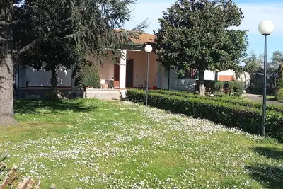 Image de Maison de vacances 'Casa Rosa Cascina' avec jardin privé et Wi-Fi