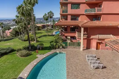 Image de Appartement « Style El Higuerón » avec vue sur la mer, Wi-Fi et climatisation