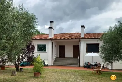 Image de House in the countryside among olive trees 2 km from the town in the heart of beautiful Tuscia