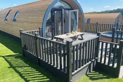 Image de Partridge Lodge - Hot Tub, Ac, 2 bedroom, sleeps 4, stunning views, entire lodge