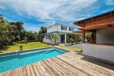 Image de Villa Kreoli - Quatre Chambres Villa, Couchages 8