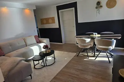 Image de Appartement « Sauerland » avec vue sur la montagne, balcon et Wi-Fi