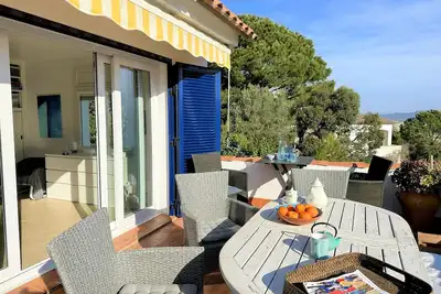 Image de Appartement avec vue sur la mer à 500 m de la plage