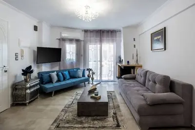 Image de GnG Apartment 1 by RentalsPro - Nea Flogita