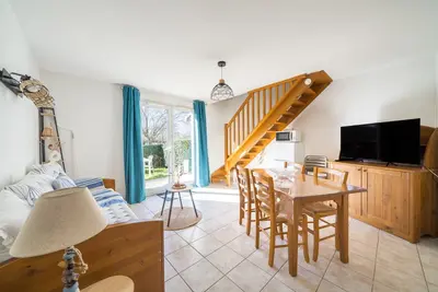 Image de Les Sources de Manon - Climatisée, piscine partagée