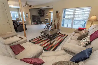 Image de Spacious 4-bedroom townhome in family friendly Hidden Valley Resort with Ac