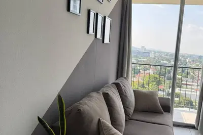 Apt with incredible view on the 15th floor