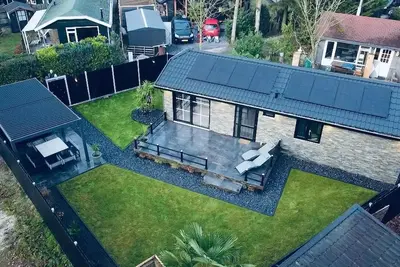 Image de Exclusive wellness bungalow, 6 person Jacuzzi! Woodland Wellness Resort