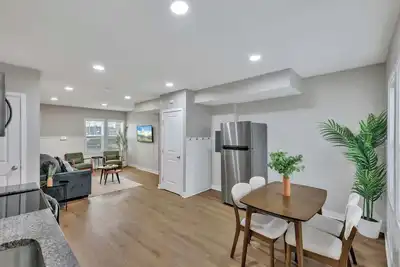 Image de Perfect Short Stay in Historic Columbus Walkable, Modern & Easy!