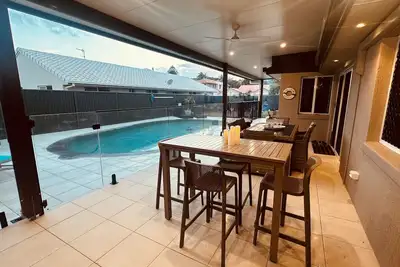 Image de Pandanus on Driftwood