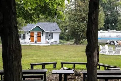 Image de Wilfred Sykes Cottage at the Griffin Inn