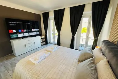 Image de Villa Felix Omegna. Spacious modern house for groups and families ( 9 ) people relax