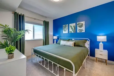 Image de 4th Fl Corner Unit w/ Hot tubs, Gym, & Clubhouse