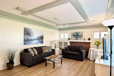 Image de Luxury 3bd2. 5bth Near Caltech