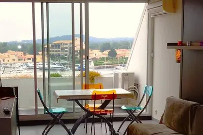 Image de Crazy - Appartement Port Ambonne  335 - Luxe - 4 personnes