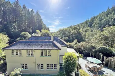 Image de Lost In The Woods Lodge, pet friendly, with hot tub in Bodmin