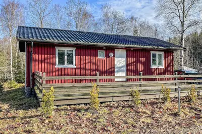 Image de Charmante maison de 2 chambres à Röke