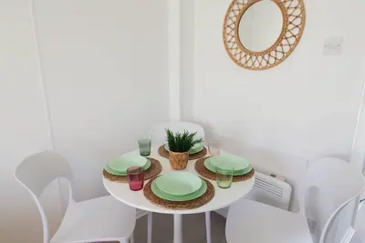 Image de A stay here. . . it’s an experience.