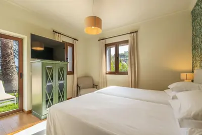 Image de Bright, Inviting Villa Perfect for Exploring Santana’s Attractions - 1. 9 miles