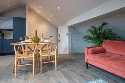 Image de The Carillon Suite-Appartement-en Ville-Douche-Bal