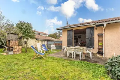 Image de Ideal gelegenes Haus in ruhiger Lage by Interhome