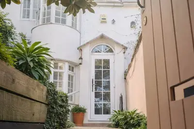 Image de Central Cute Garden Cottage Close to Town & Beach