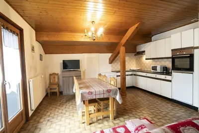 Appt Châtel 3 pièces, proche télécabine, balcon, parking