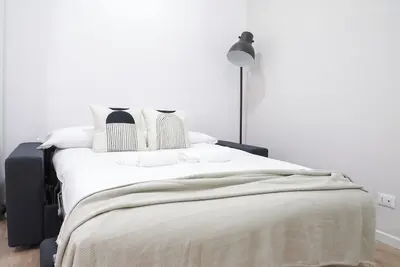 Image de Urban House | 10' Cathedral M2/M5 - Self Check-in -WiFi