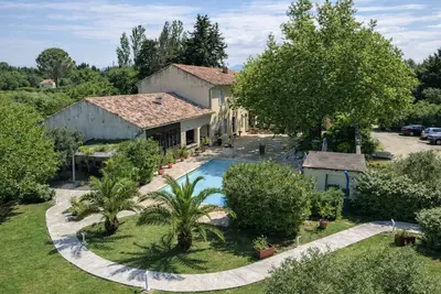 Image de Mas des Trois V – Vue Vignes & Ventoux – Gîte de Charme Premium 2 à 4 Adultes