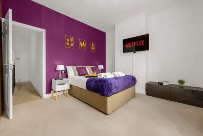 Image de Bright & Cosy 3-bed Reddish Home near Manchester | Easy access to motorway