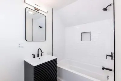 Image de Beautiful 4br Lake House - New 2026 - Boat Slip - Located on Large Compound