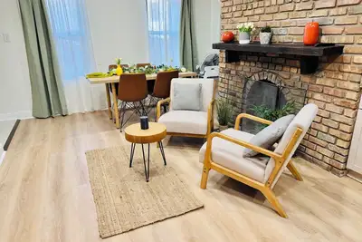 Image de Newly Renovated& Spacious 2br, Walkable, near Cta, Steps to DePaul Univ