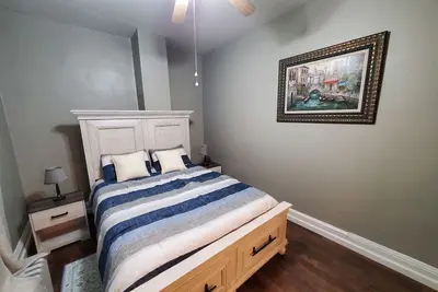 Image de Charming & Fully Furnished 2br with Office only steps from Albany Medical Center