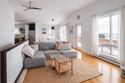 Image de Le Bic House · St. Lawrence River & Island Views · Relaxing Nature Escape