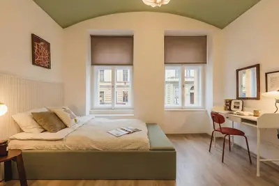 Emora - Bright Apartment in Prague Center