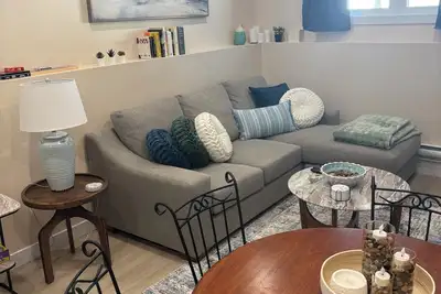 Image de New 2 bedroom, (queens)  1 bathroom Vrbo, comfy & serene. “Aspen’s Suite Escape”