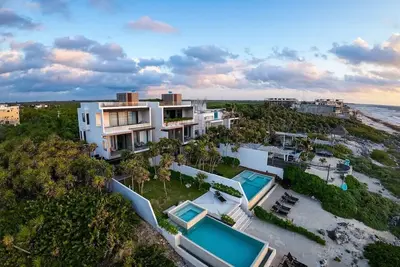 Vani: Oceanview Luxury Villa with Private Pool