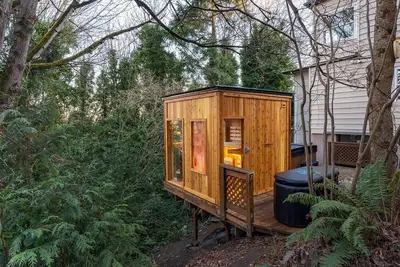 Sauna•Spa•Fire Pit•Theater•7m Downtown - Sleeps 4