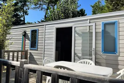 Image de Mobil-home Ibiza 27m² - 2 chambres avec terrasse bois 5 personnes