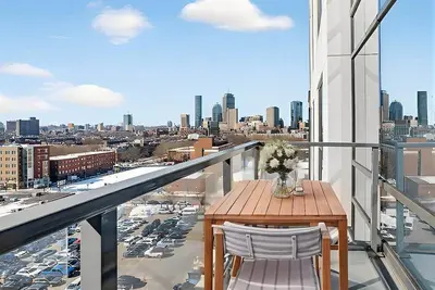 Modern Boston 2br Apt. | Prime Downtown Location