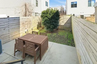 Image de Luxury Fishtown - 3 Ensuite Br - RoofDeck+Bar+Backyard- Perfect for 6- Sleeps 10